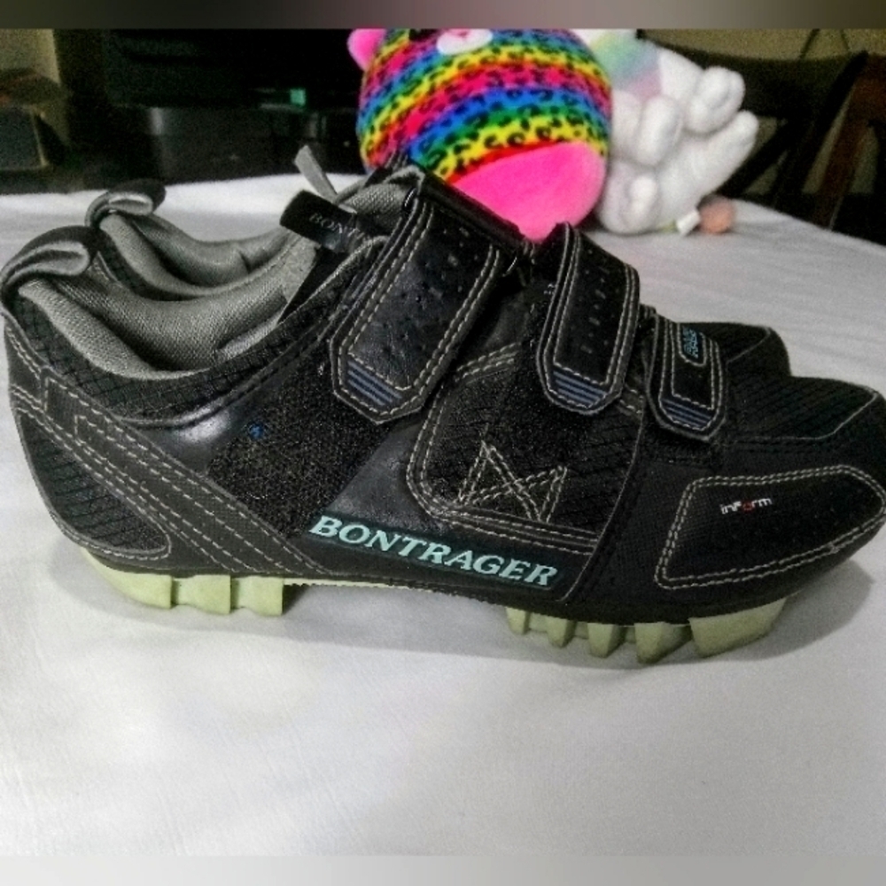 BONTRAGER "Inform" cycling shoes excellent pre-owned condition size 5 - Picture 3 of 6